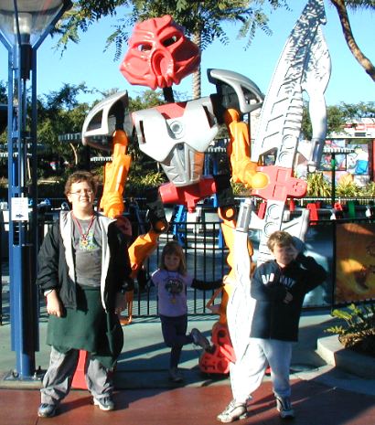 Daniel, Sianna & Nathan with the red Bionical